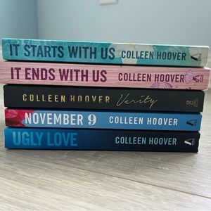 Lot of Colleen Hoover Books! Like New!